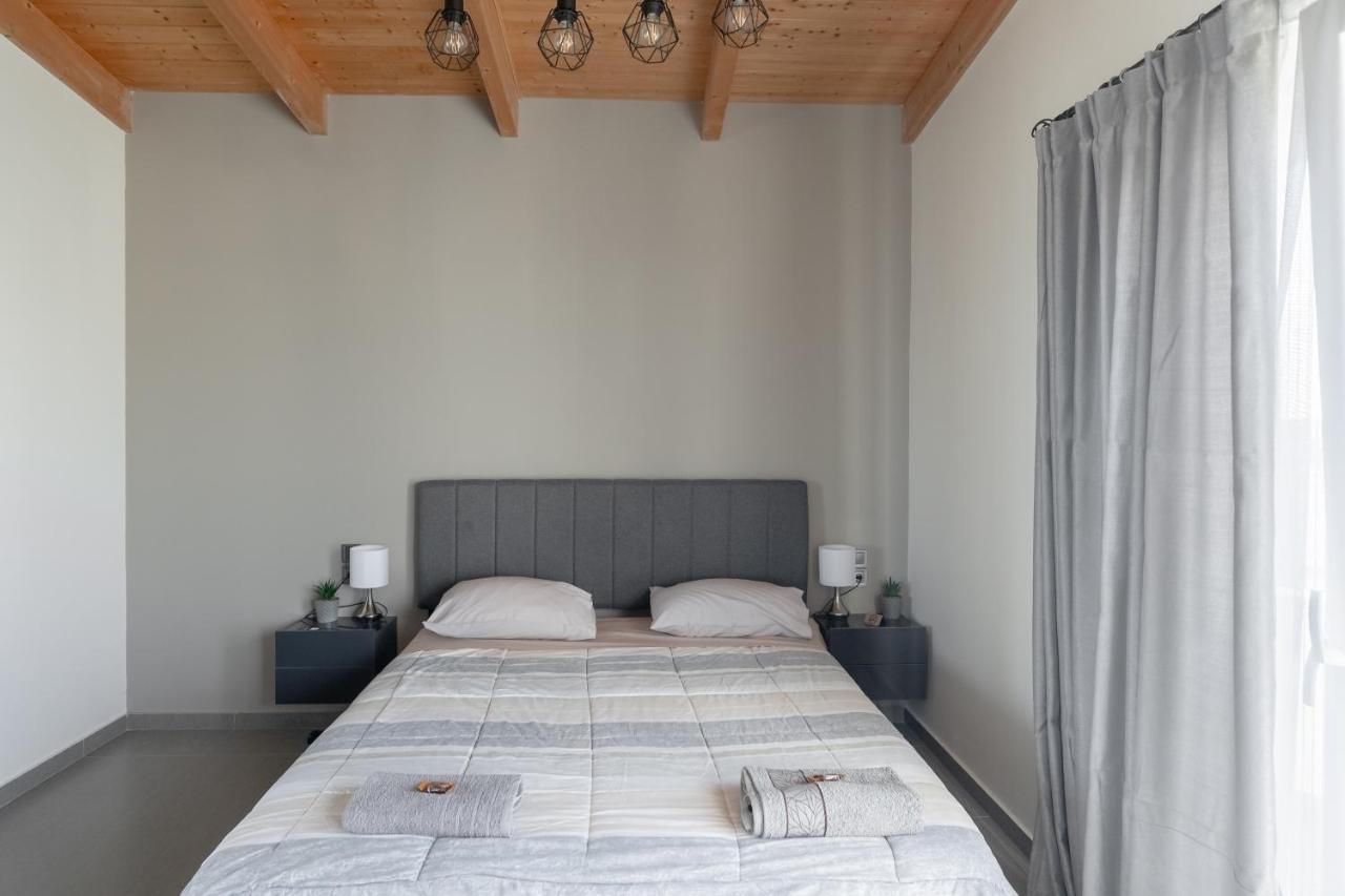 Deluxe Διαμερισμα Apartment Patras Exterior photo
